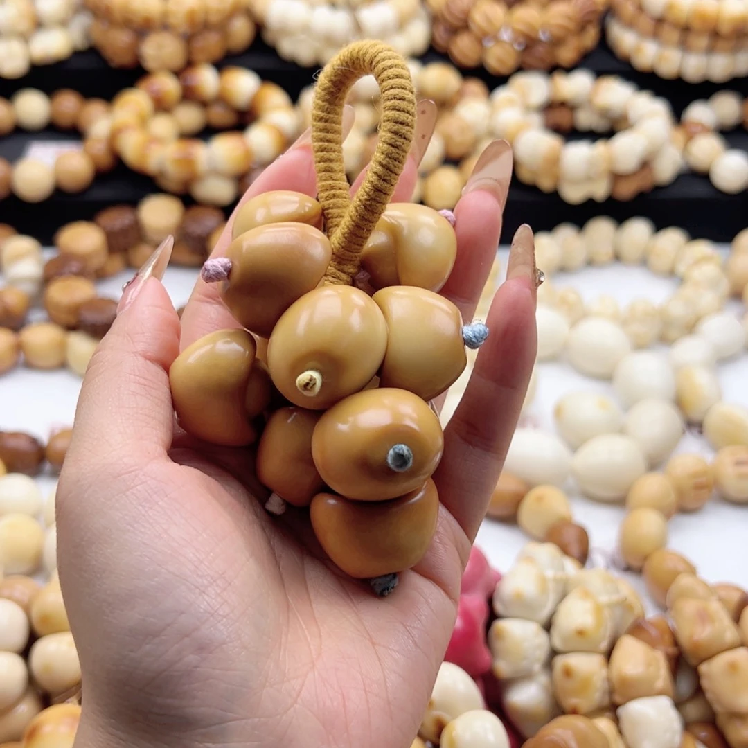 吊坠白玉菩提元宝葡萄串26-27