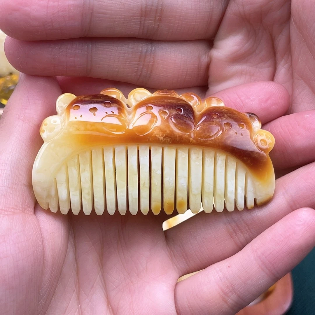 琥珀裸石未镶嵌蜜蜡