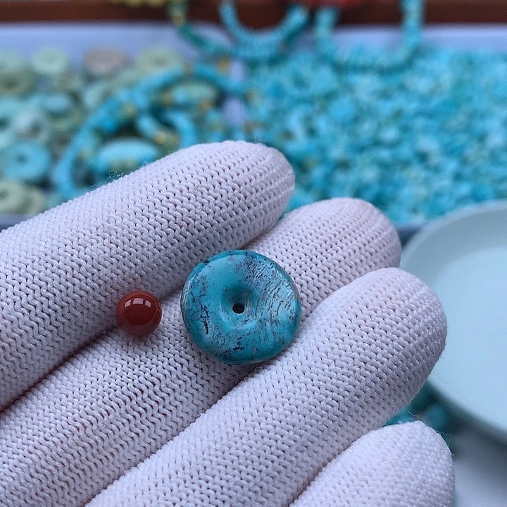 南红玛瑙未镶嵌珠宝奇石