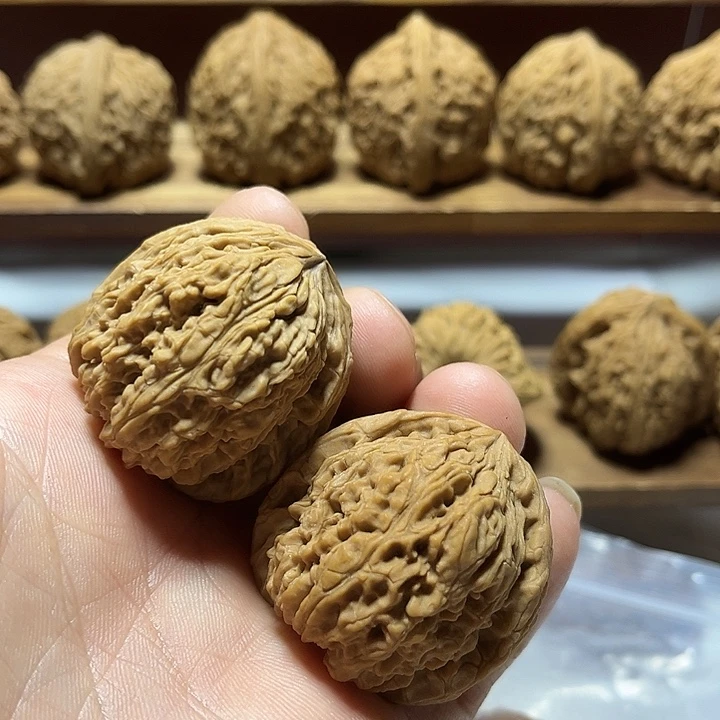文玩核桃把件南疆