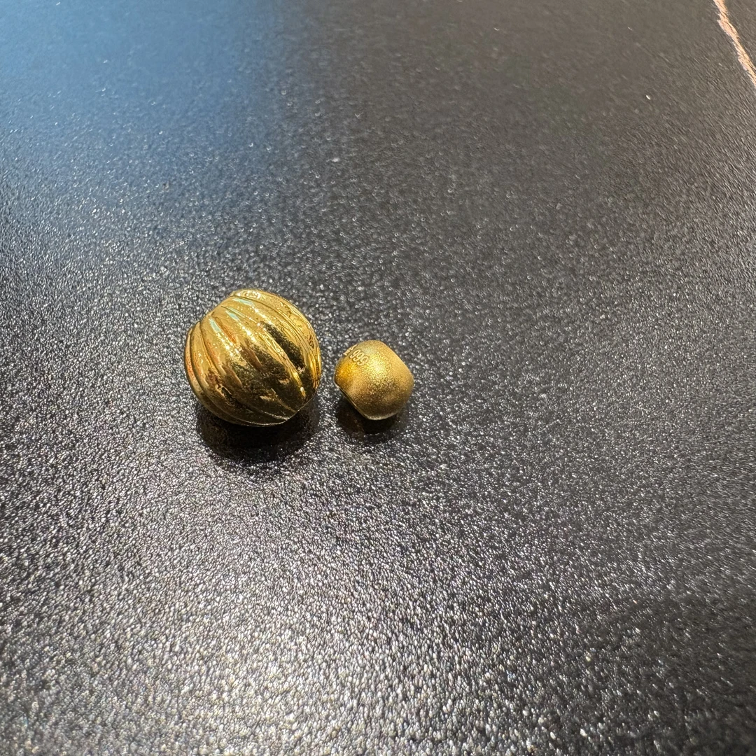 足金999卡7亮面南瓜＋足金999卡4古法金珠 按克卖