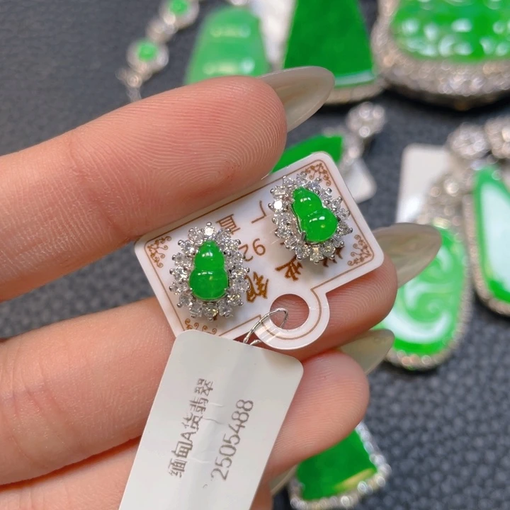 【闪购商品】翡翠银S925镶嵌颈饰翡翠