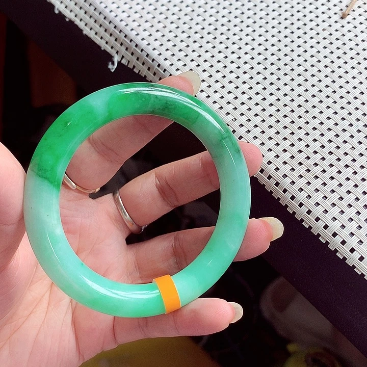 未镶嵌手镯翡翠翡翠