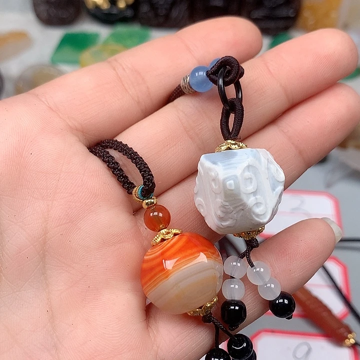 小***兽玛瑙/玉髓颈饰未镶嵌