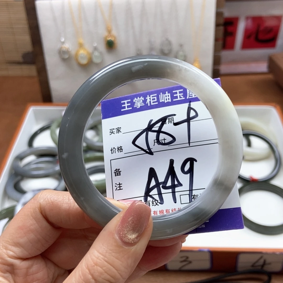 和田玉手镯手镯未镶嵌