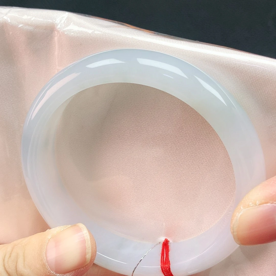 翡翠手镯未镶嵌57+圈