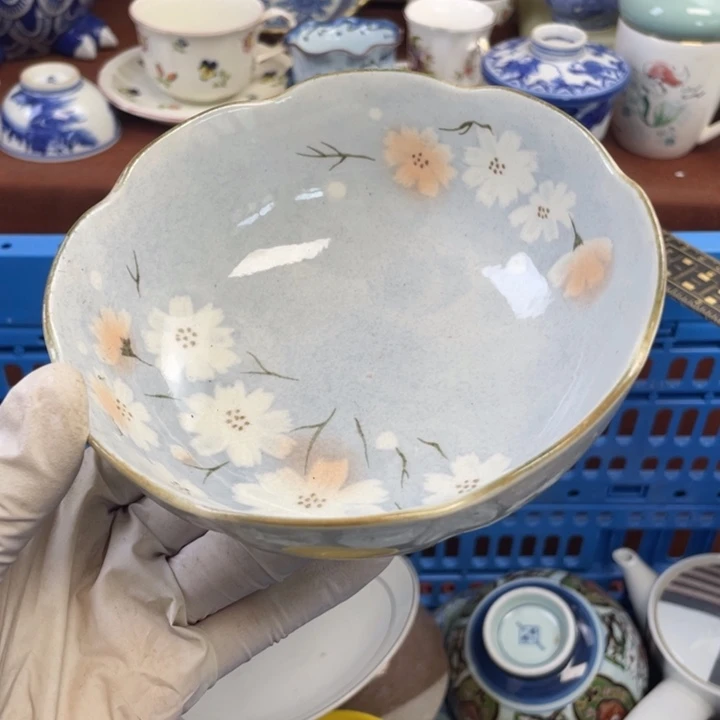 他家瓷器真美…开播了