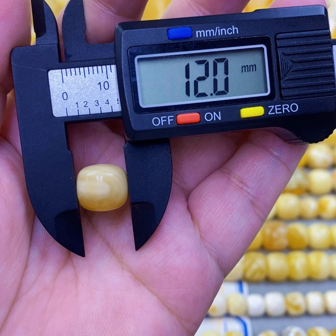 小****未镶嵌琥珀珠宝奇石