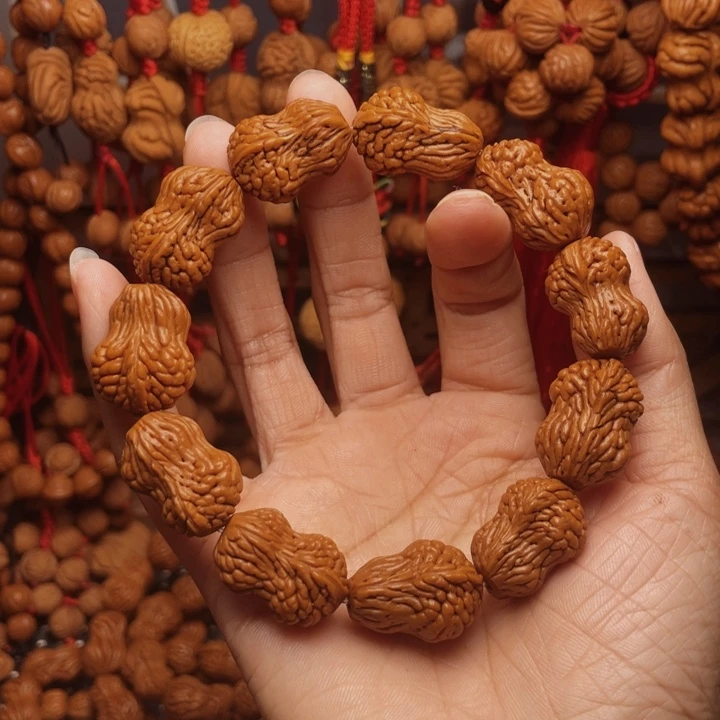 ৎ***O木质类龙纹桃枭挂件