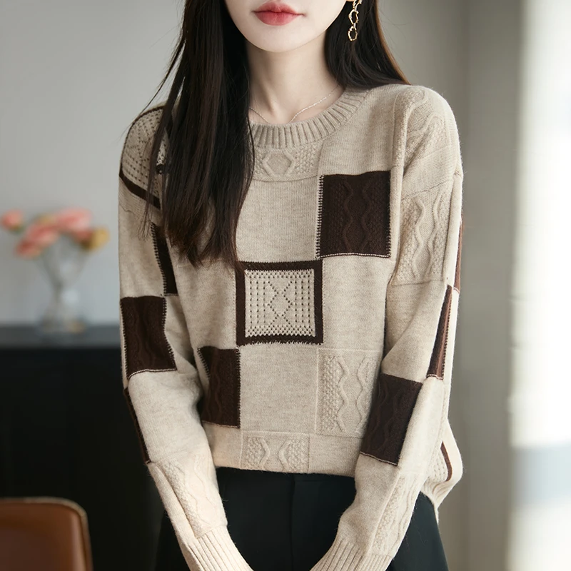 品牌女装正品秋冬新款圆领洋气格子拼色女士毛针织衫百搭毛衣衫