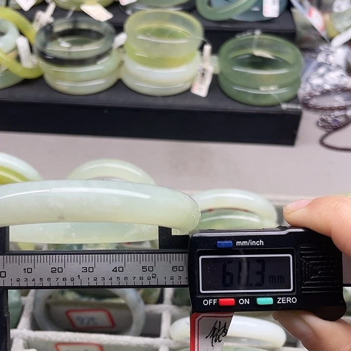 未镶嵌蛇纹石玉手镯969