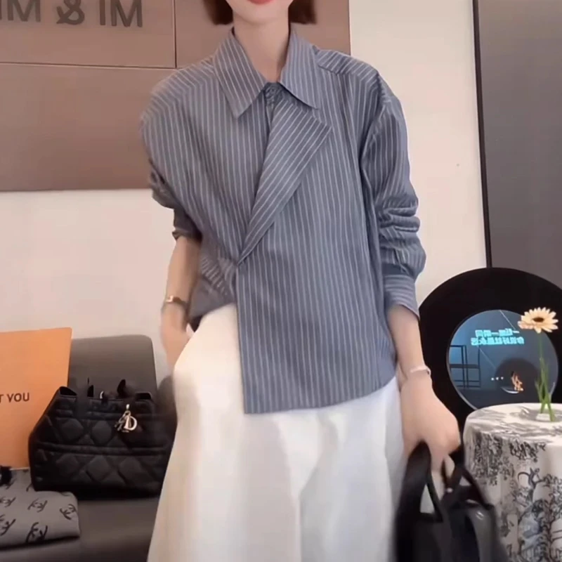 法式设计感长袖条纹衬衫秋季新款胖MM大码女装宽松显瘦不规则上衣