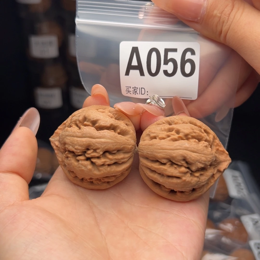 吊坠文玩核桃霸王龙42全品