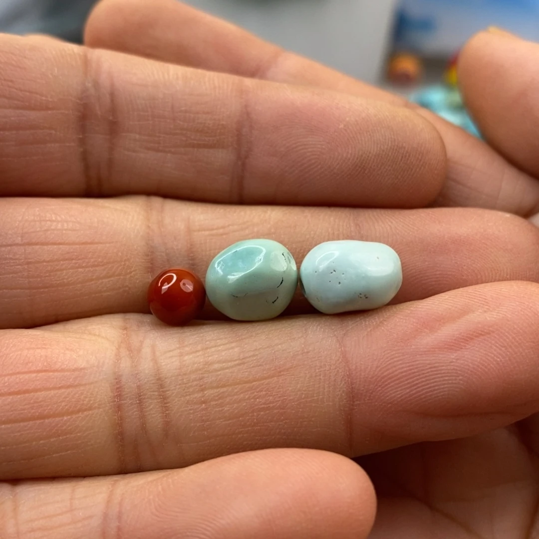 南红玛瑙未镶嵌珠宝奇石