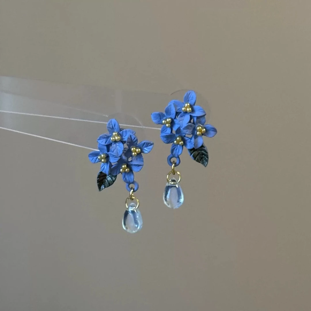 铜合金耳饰 新款绣球花蓝色花朵耳钉小清新耳环女生时尚礼物耳饰