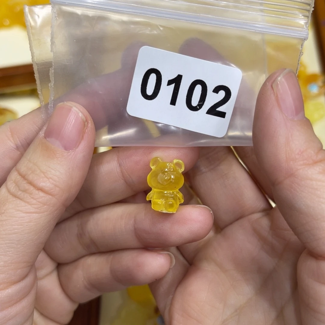 琥珀珠宝奇石未镶嵌