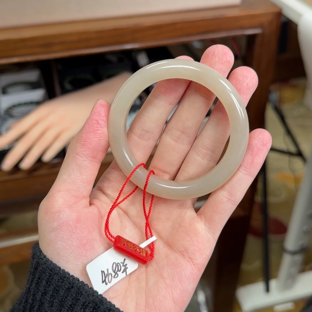 和田玉未镶嵌手镯55