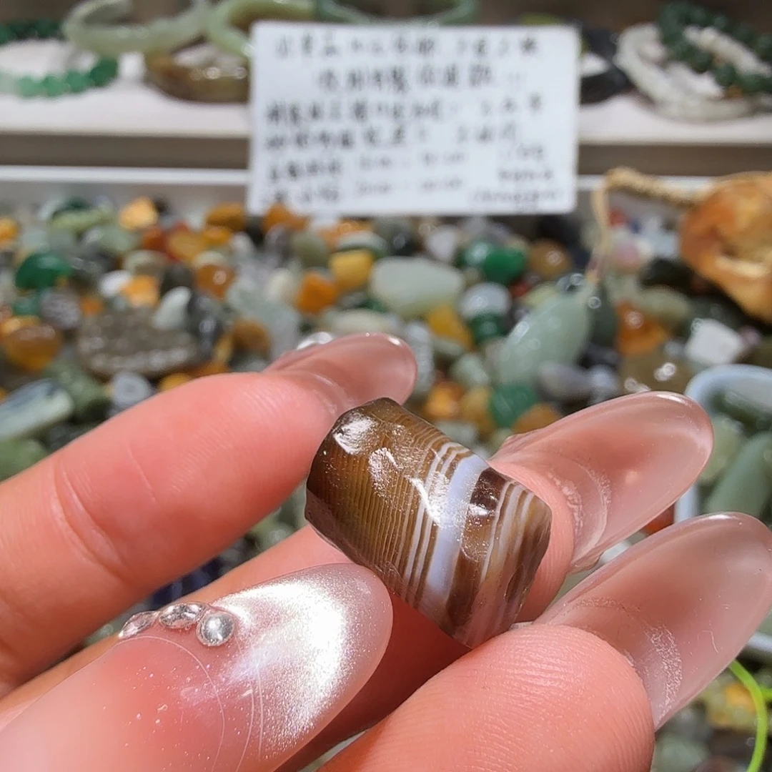 和田玉未镶嵌珠宝奇石