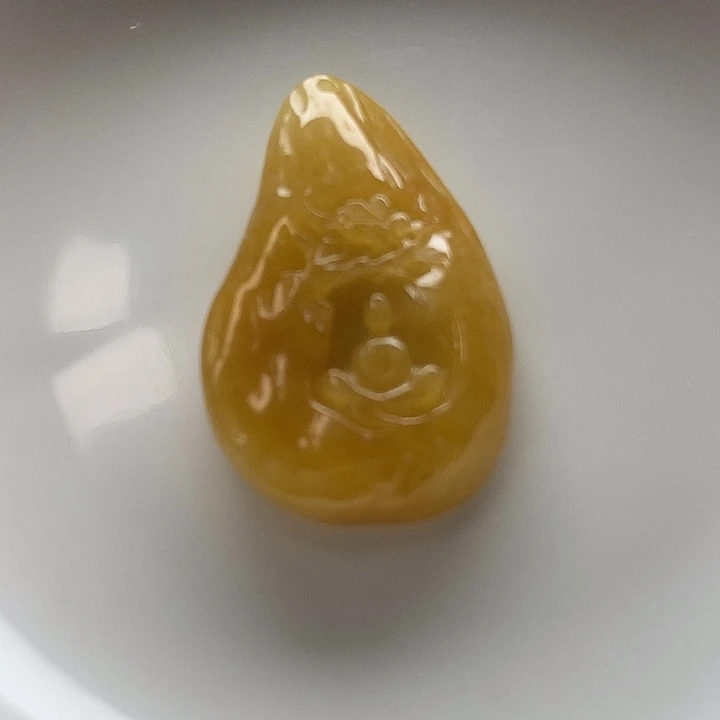 翡翠未镶嵌挂件烤色悟道