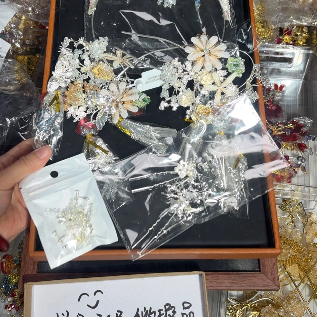 硅胶银色古装秀禾孤品