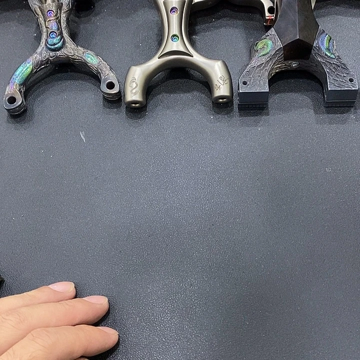 把***低85钛合金凯撒大帝圆头带一卷琥珀带