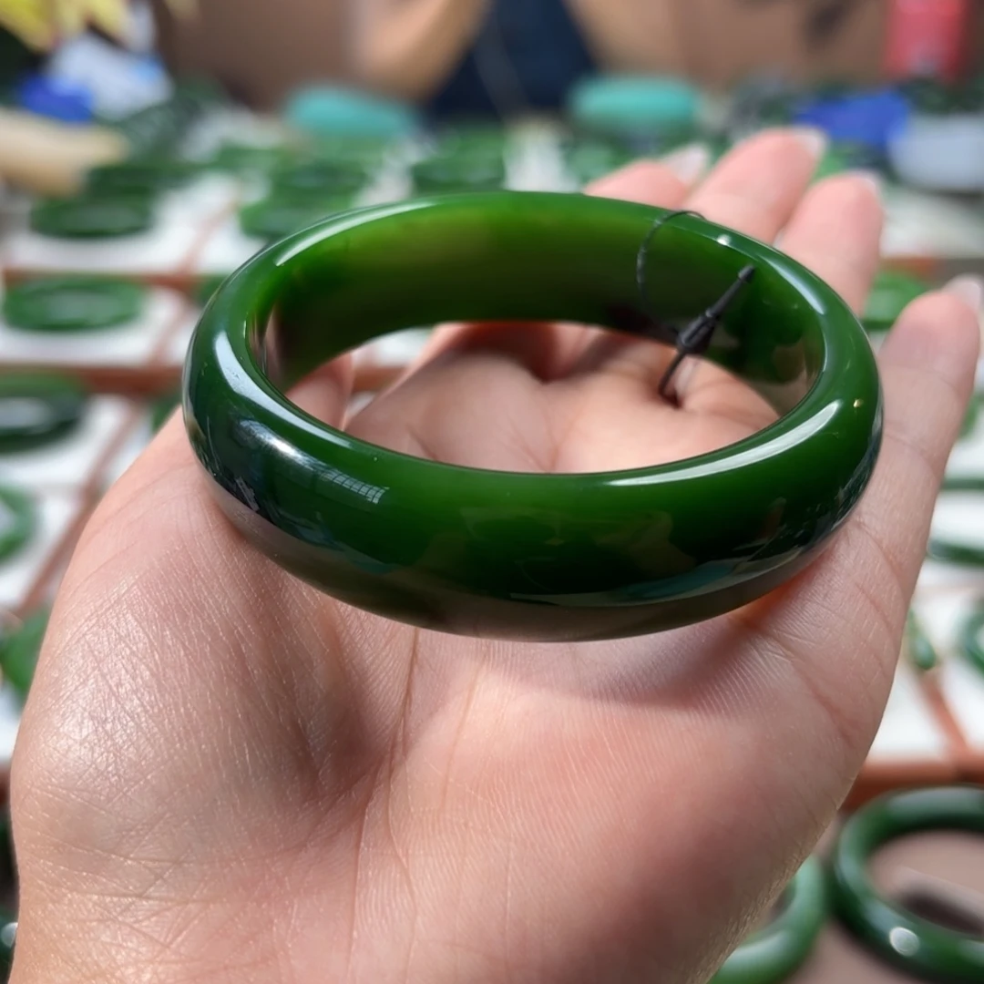 和田玉（碧玉）手镯未镶嵌