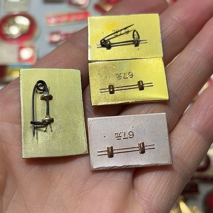 其他普通金属徐*摩纪念章纪念章纪念章