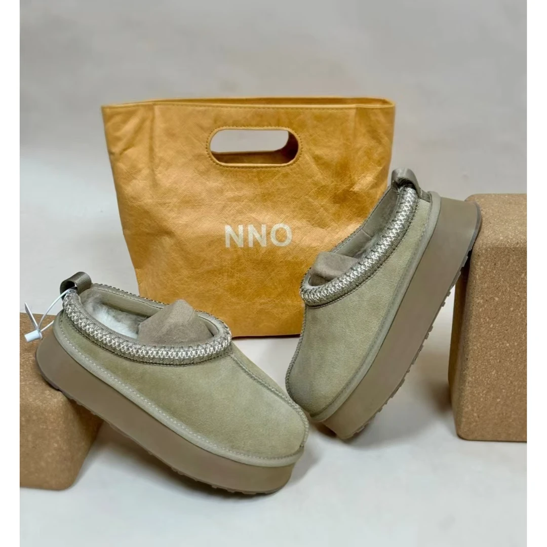 桑坡加厚芥菜籽色民族风真皮雪地靴皮毛一体时尚秋冬雪地靴厚底