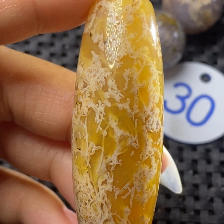 未镶嵌颈饰玛瑙/玉髓谦*