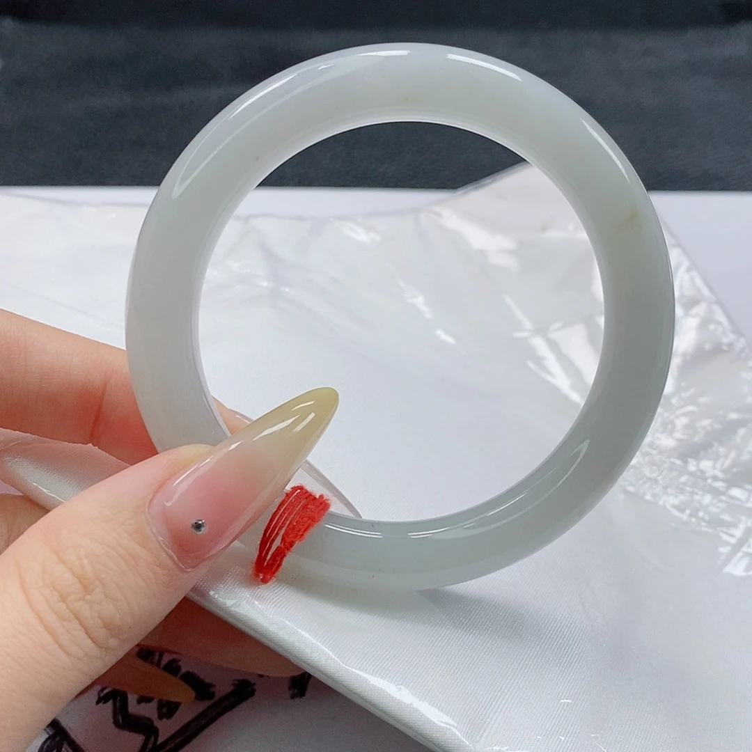 【闪购商品】未镶嵌手镯（圆镯）翡翠399号