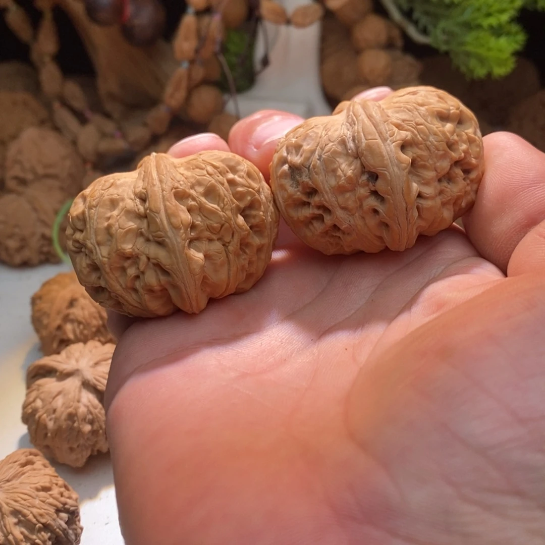 文玩核桃把件元宝47