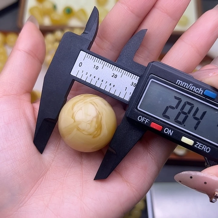 琥珀未镶嵌裸石奶咖