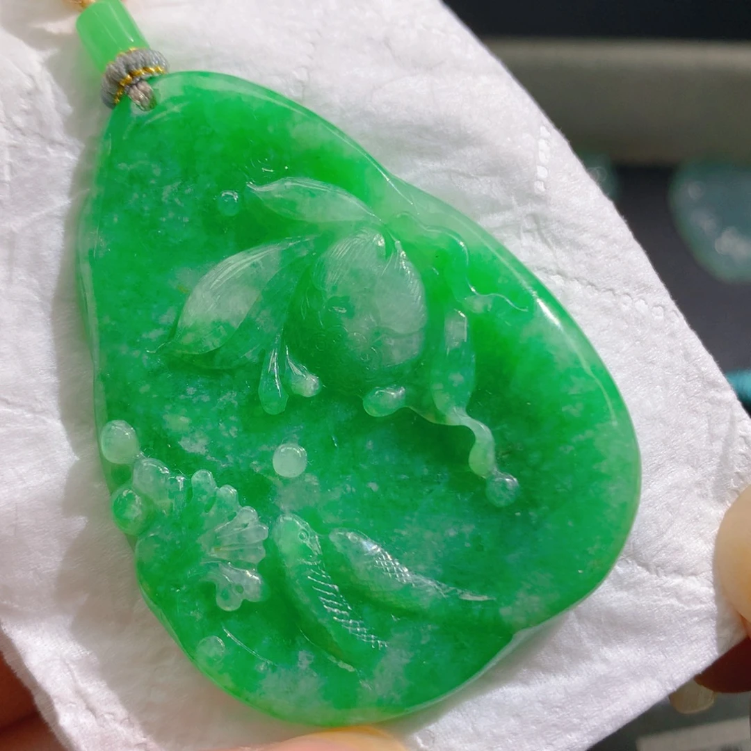 翡翠未镶嵌颈饰翡翠