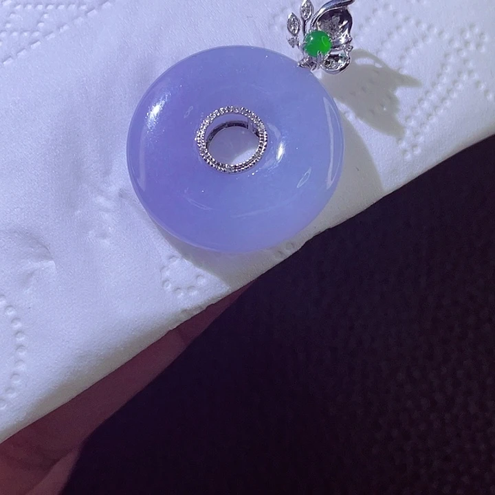 颈饰18K金镶嵌翡翠翡翠