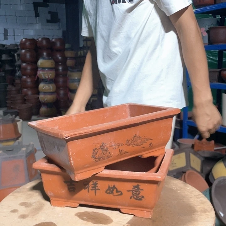 26-26红色马槽花盆花盆