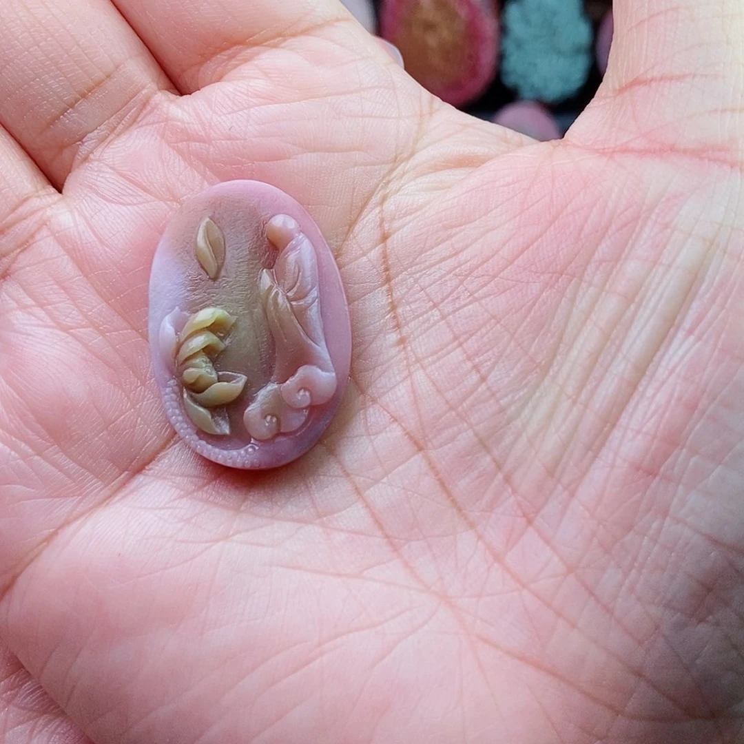 未镶嵌石英质玉（盐源）珠宝半成品