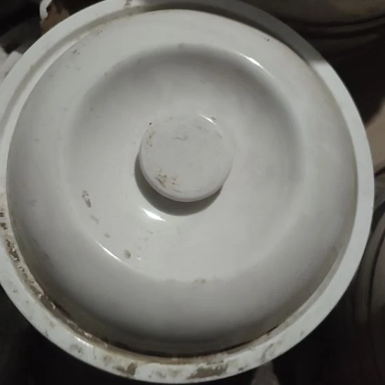 瓷汤锅，口径20盖子小一点！