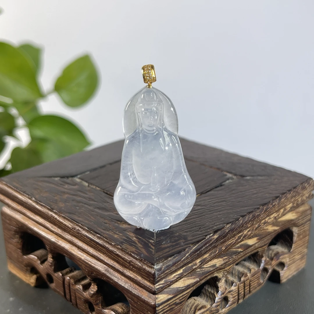 JYW27-144 天然缅甸A货翡翠  18K扣素衣观音