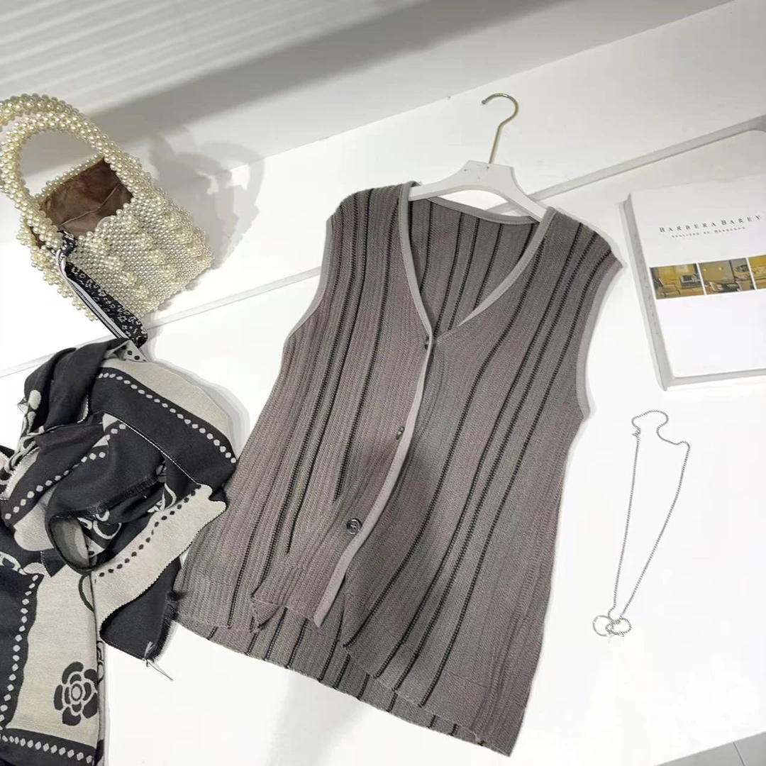 胸9-150长67单排扣染色V领马夹百搭条纹宽松女士上衣 8676