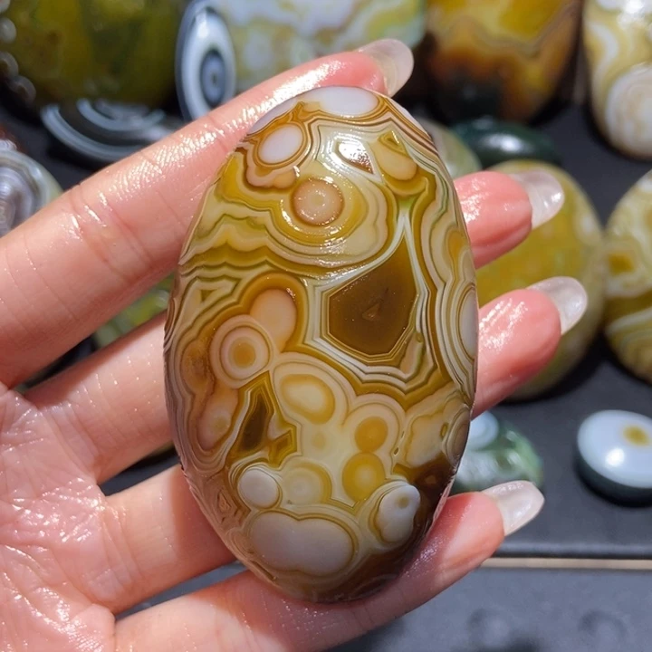 【闪购商品】未镶嵌玛瑙/玉髓珠宝奇石u u