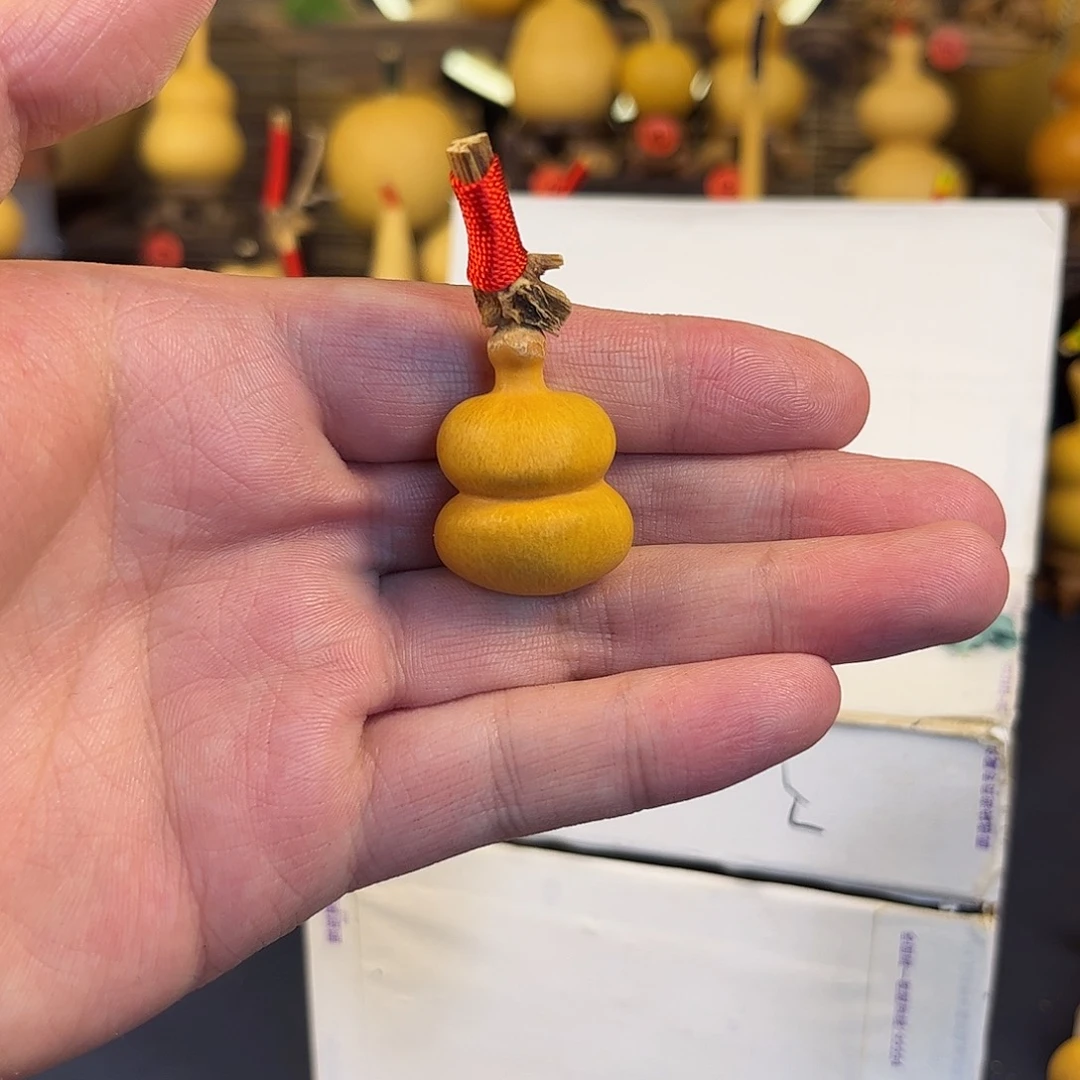 小**。文玩葫芦草里金钱袋