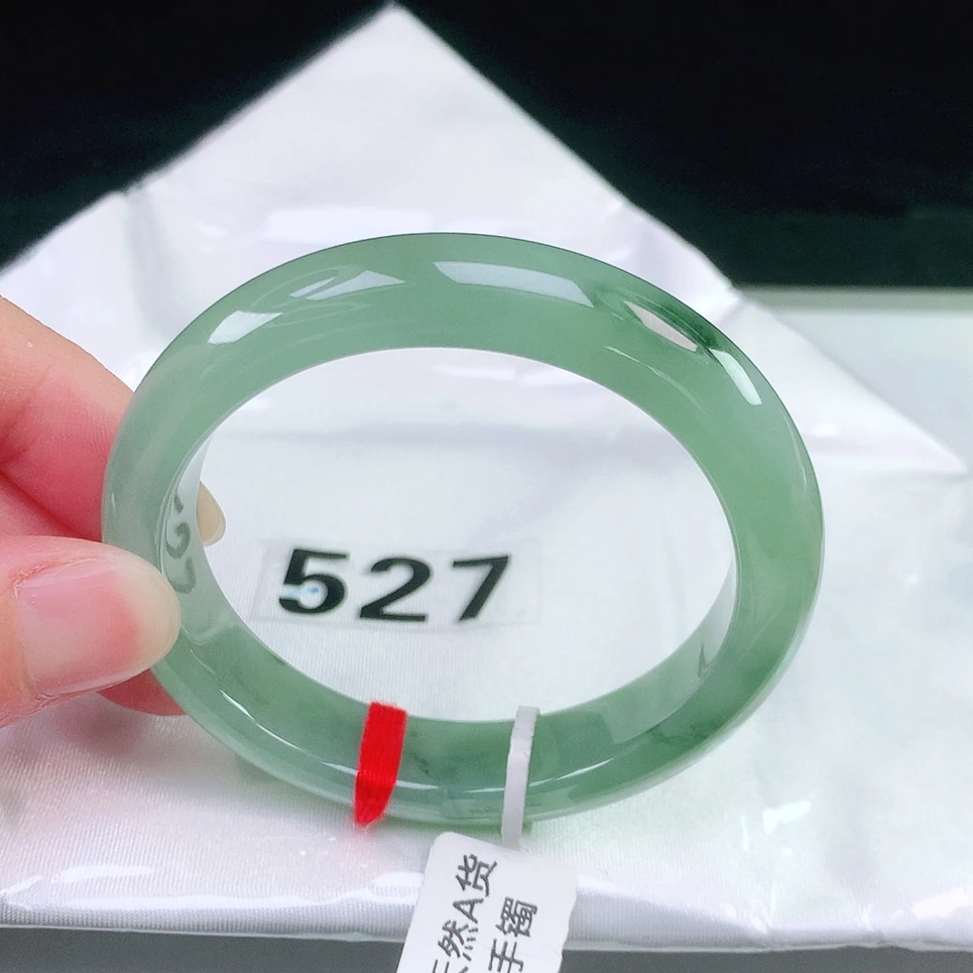 未镶嵌手镯（贵妃镯）翡翠527
