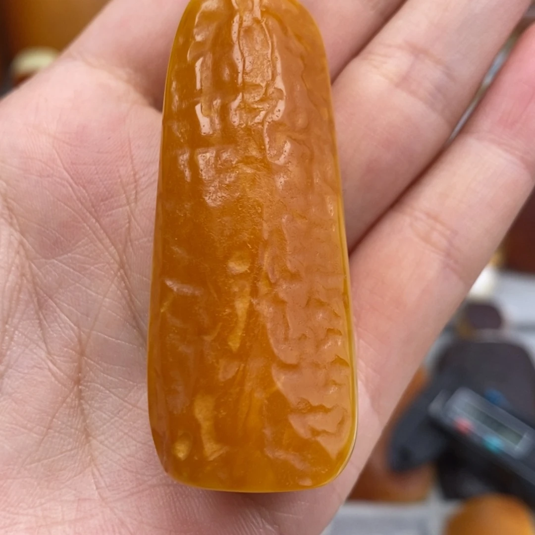 琥珀吊坠(赠链)未镶嵌