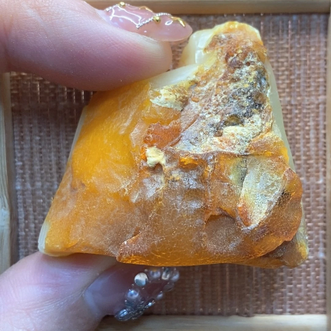 定制琥珀未镶嵌陈