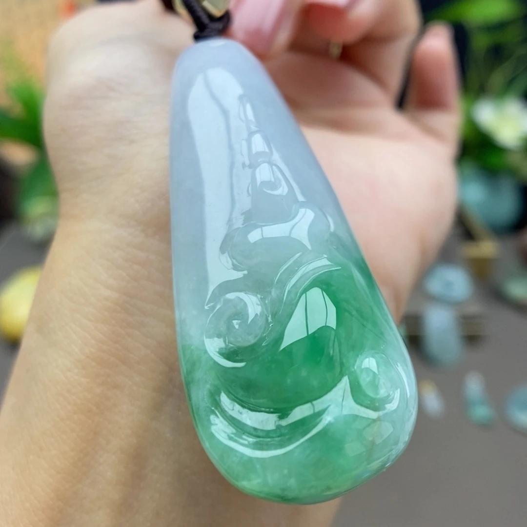 翡翠未镶嵌颈饰吊坠73