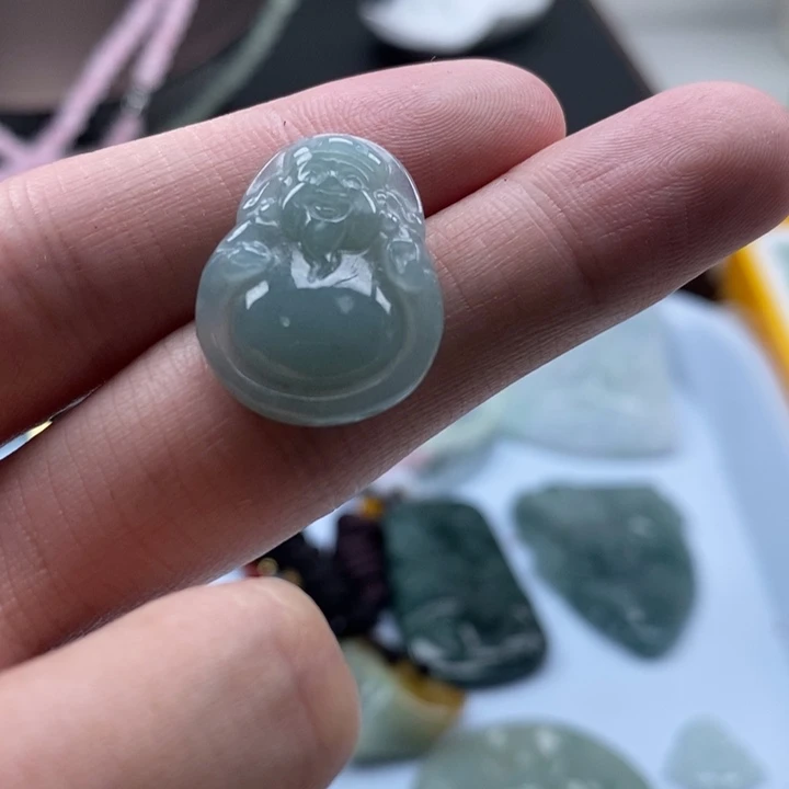 和***山翡翠未镶嵌颈饰翡翠