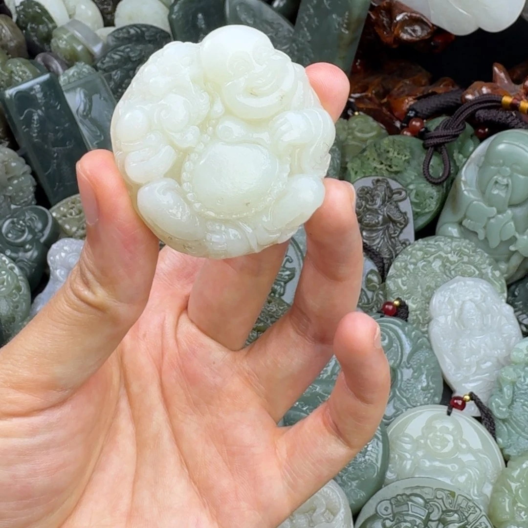 和田玉未镶嵌颈饰