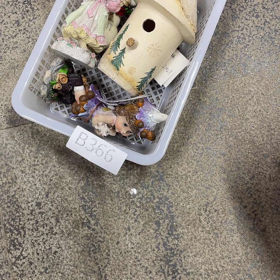 摆件N****9孤品老货微瑕瓷