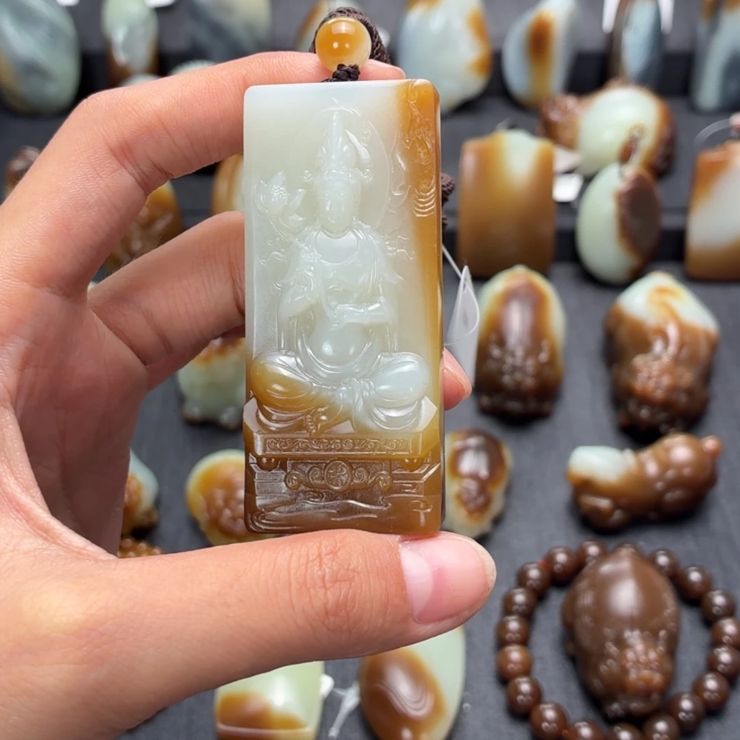 飞***渔和田玉未镶嵌颈饰