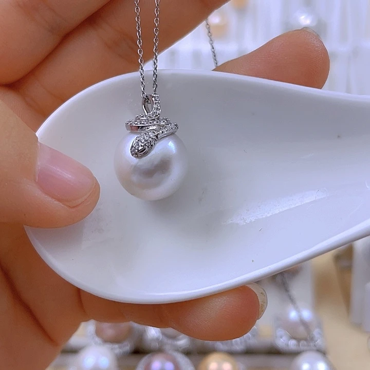 淡水珍珠吊坠(赠链)银S925镶嵌